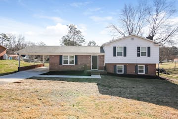 5882 Millstone Ln Pfafftown, NC 27040
